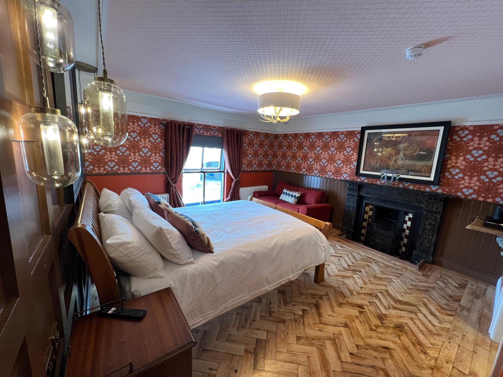 The Dundrum Inn B&B エクステリア 写真