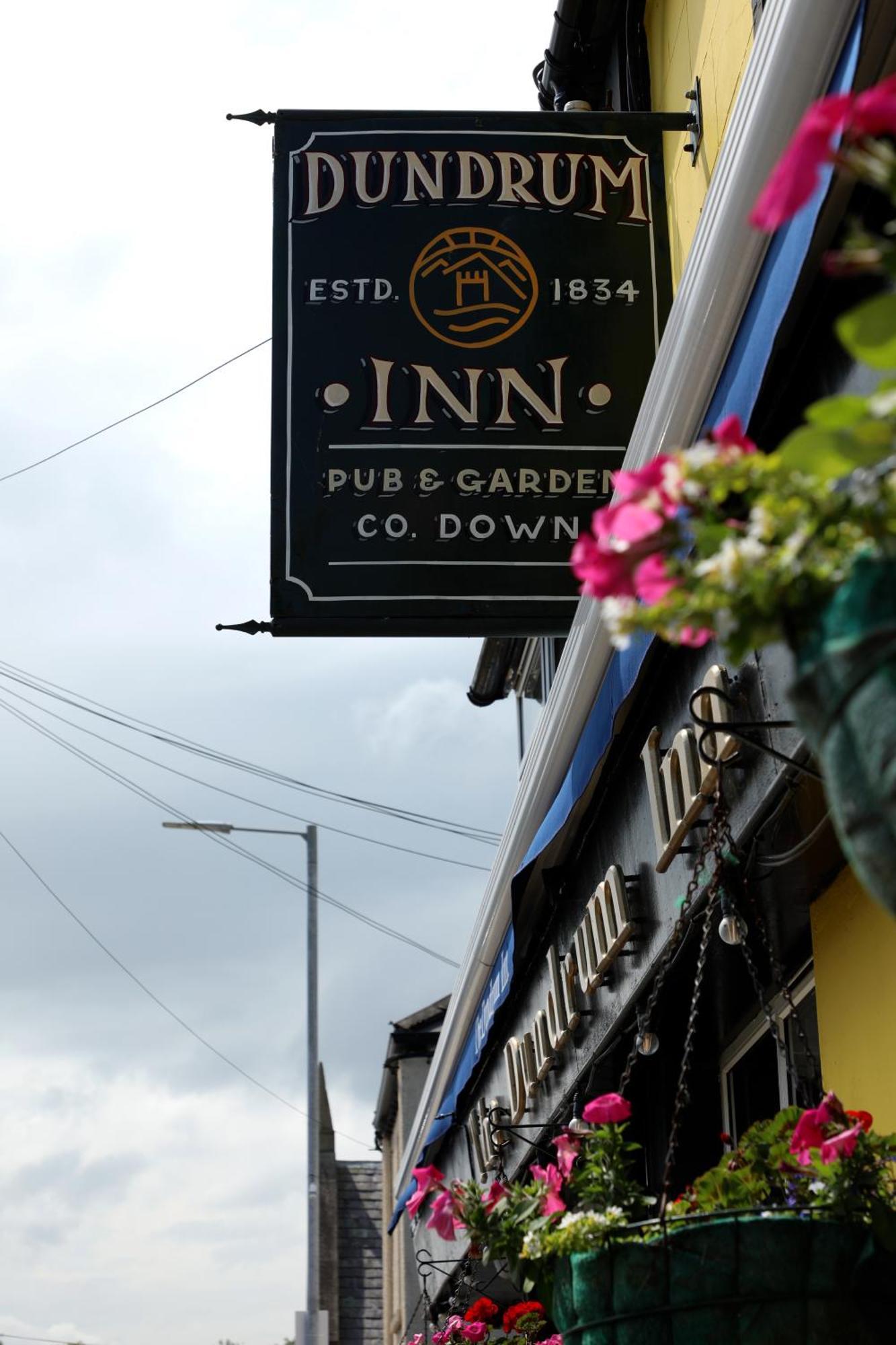 The Dundrum Inn B&B エクステリア 写真